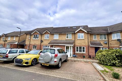 Trubshaw Road, Southall, UB2