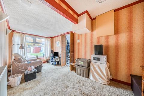 3 bedroom end of terrace house for sale, Moorland Road,  Witney,  OX28
