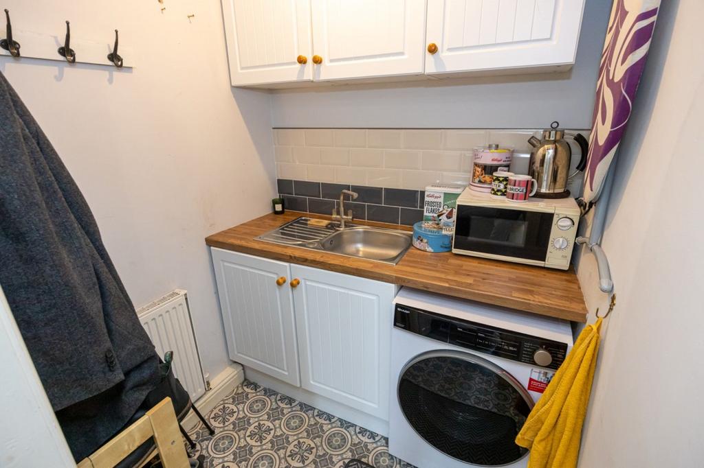 Utility Kitchenette