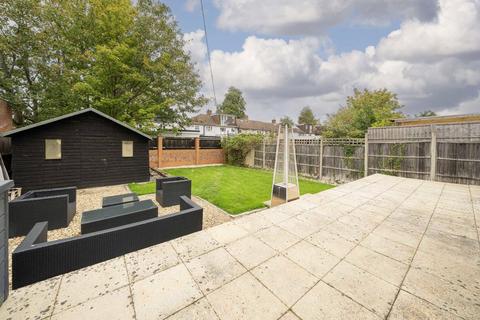 undefined, Staines Road, Twickenham TW2