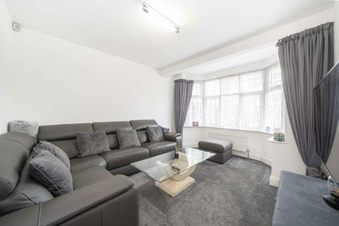 undefined, Staines Road, Twickenham TW2