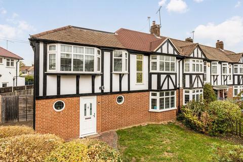 Milner Drive, Twickenham TW2