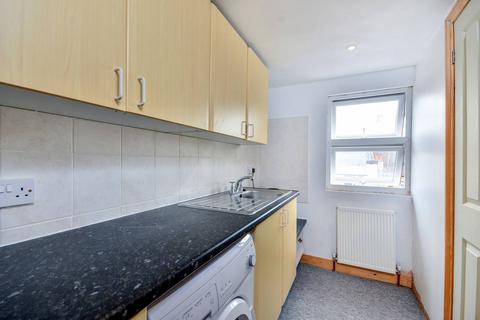 1 bedroom flat to rent, Rostella Road, Tooting, London, SW17