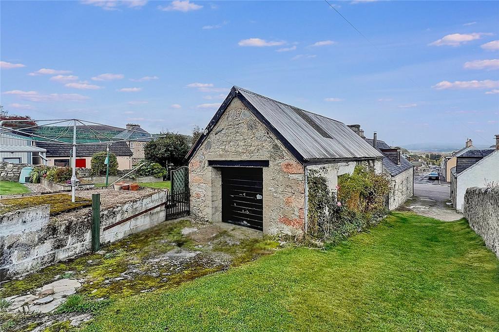 Garage/Outbuilding