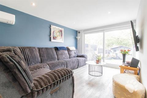 4 bedroom terraced house for sale, Gun Hill Place, Basildon SS16