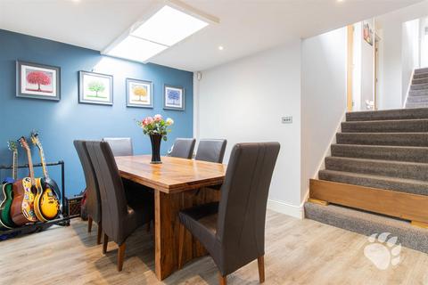 4 bedroom terraced house for sale, Gun Hill Place, Basildon SS16