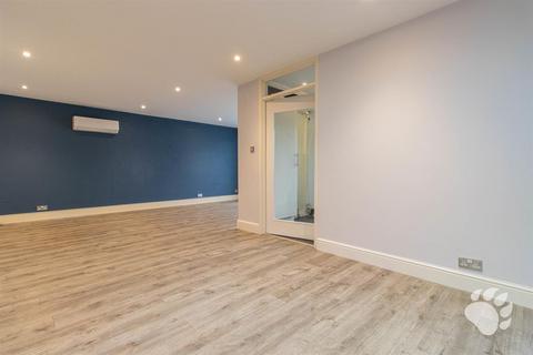 4 bedroom terraced house for sale, Gun Hill Place, Basildon SS16