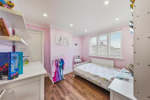 26 Brent Close, Dartford, DA2 6DB