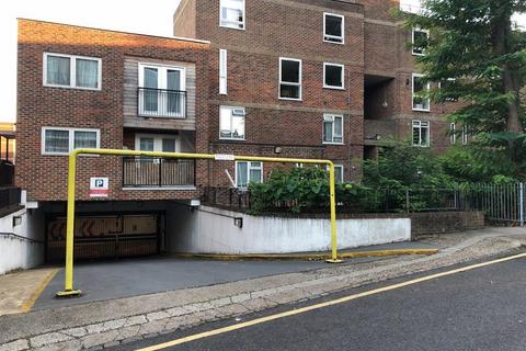 undefined, St. Peter's Close, London, E2