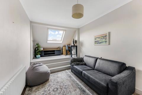 11a Hornsey Lane Gardens, London, N6 5NX