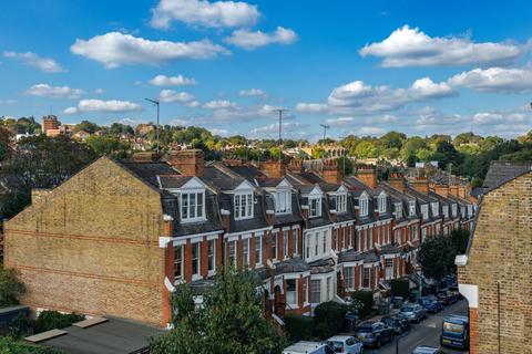 11a Hornsey Lane Gardens, London, N6 5NX