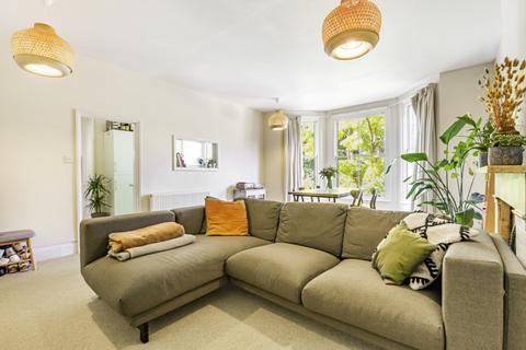 Macaulay Road, London, SW4