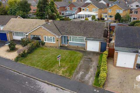 3 bedroom bungalow for sale, Heath Farm Close, Ferndown BH22