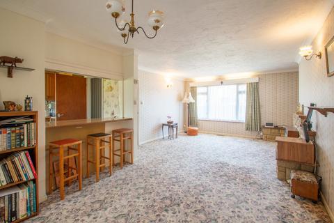 3 bedroom detached bungalow for sale, Northfields, Cambridge CB25