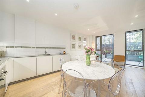 1 bedroom flat for sale, Lancaster Street, London SE1