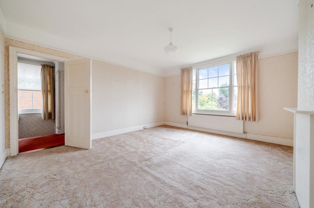 1363153-18-68e518420827b