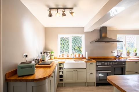 undefined, Chestnut Road, Mollington, OX17