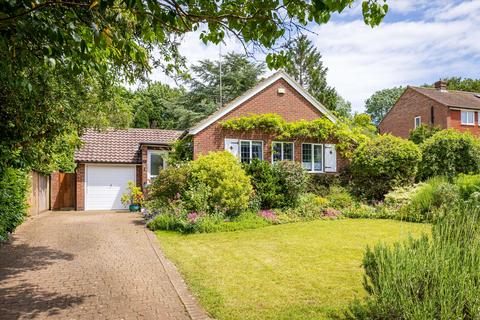 undefined, Levylsdene, Guildford, Surrey, GU1