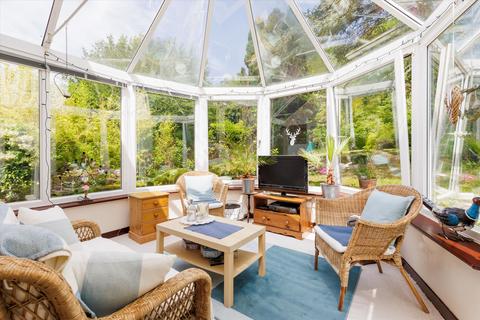 undefined, Levylsdene, Guildford, Surrey, GU1