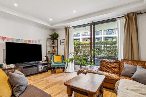 2 bedroom apartment for sale, Knaresborough Drive, London, SW18