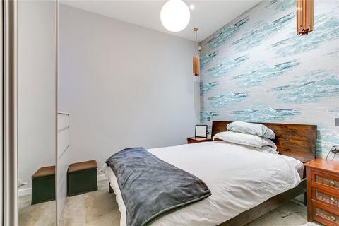2 bedroom flat to rent, Church Lane, London SW17