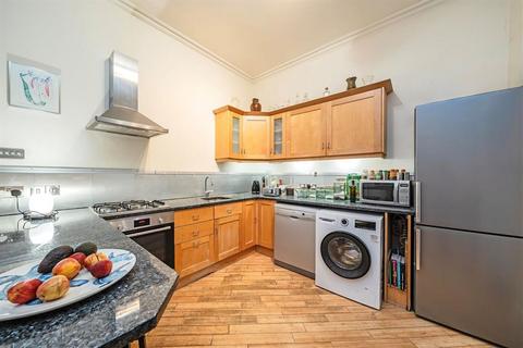 2 bedroom flat to rent, Westbourne Terrace, London W2