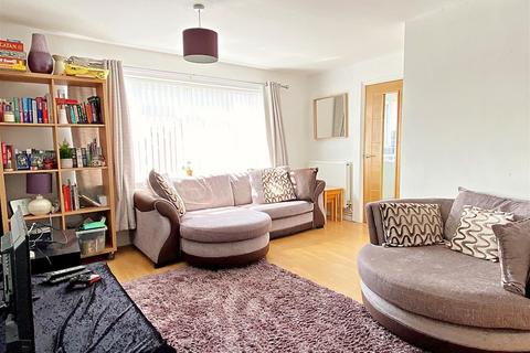2 bedroom apartment to rent, Albion Street, Kenilworth