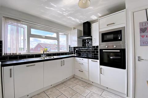 2 bedroom apartment to rent, Albion Street, Kenilworth