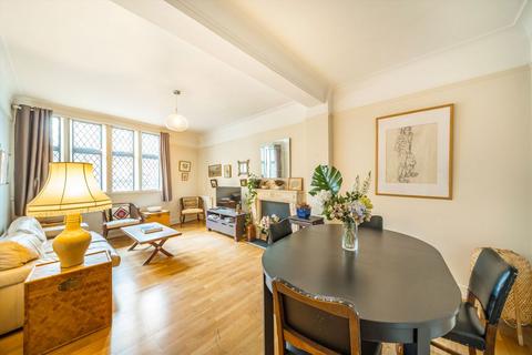 2 bedroom flat to rent, Church Close, London W8