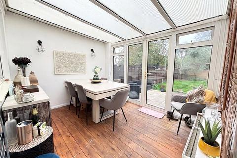 2 bedroom maisonette for sale, Oakdene Road, Orpington, Kent, BR5