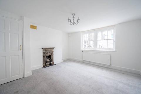 3 bedroom flat for sale, Offord Road, Islington, London, N1