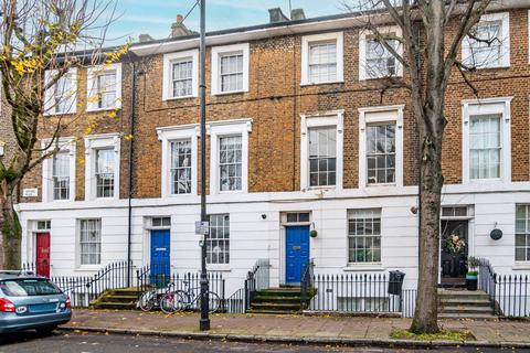 3 bedroom flat for sale, Offord Road, Islington, London, N1