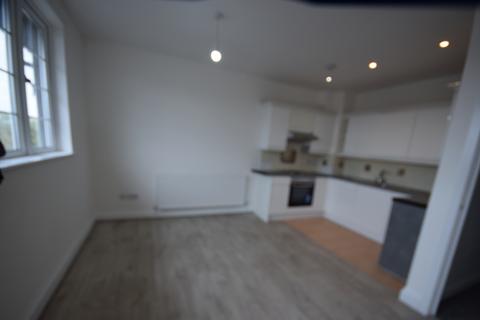 3 bedroom flat to rent, Neasden Lane North, London NW10