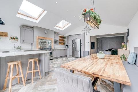 5 bedroom semi-detached house for sale, Old Forge Close, Watford WD25