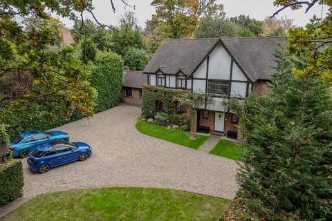 5 bedroom house for sale, Gordon Avenue, Stanmore, HA7