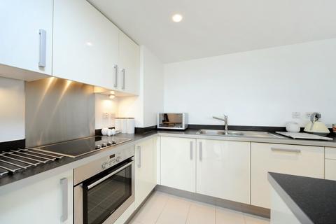 2 bedroom flat to rent, Lombard Road, London, SW11