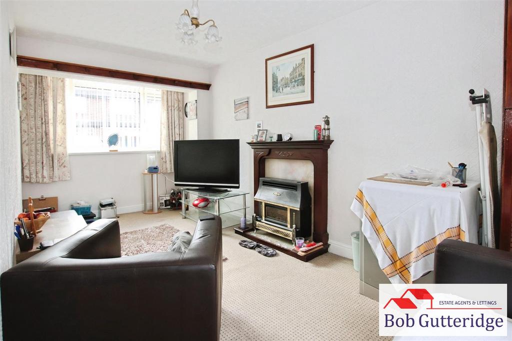 Separate sitting room