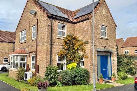 4 bedroom detached house for sale, SAUNDERS CLOSE, CAISTOR