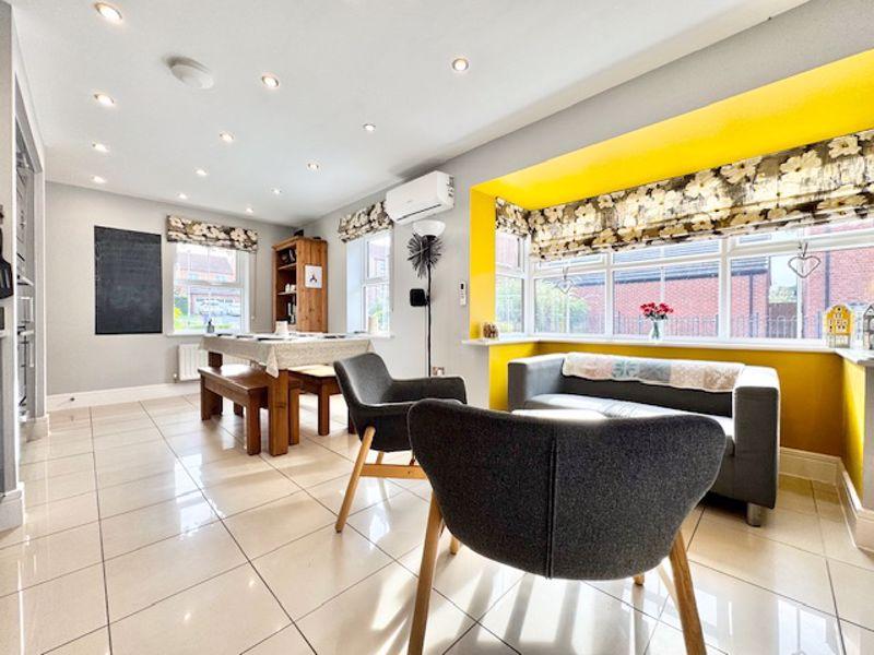 Living dining area