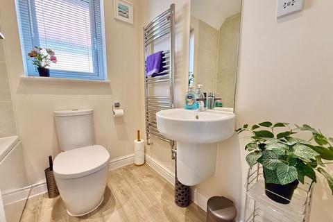 undefined, Robin Way, Kingsteignton