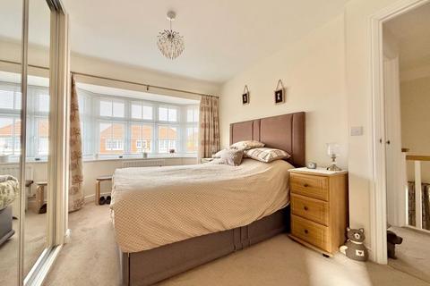 undefined, Robin Way, Kingsteignton