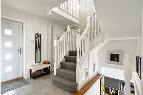 4 bedroom detached house for sale, Highland Court, Bryncethin, CF32