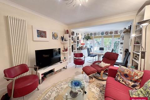 3 bedroom semi-detached house for sale, Cranbrook Road, East Barnet