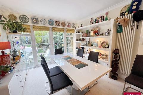 3 bedroom semi-detached house for sale, Cranbrook Road, East Barnet