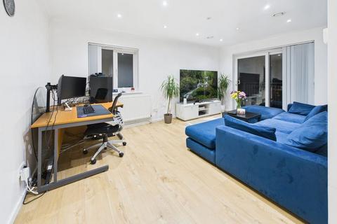 2 bedroom apartment for sale, COURT BUSHES ROAD - WHYTELEAFE