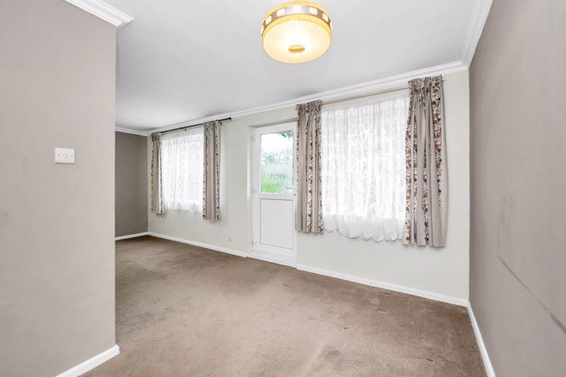 Sitting/Dining Room