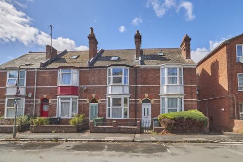 5 bedroom house to rent