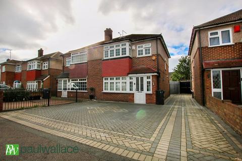 3 bedroom semi-detached house for sale, Edinburgh Crescent, Waltham Cross