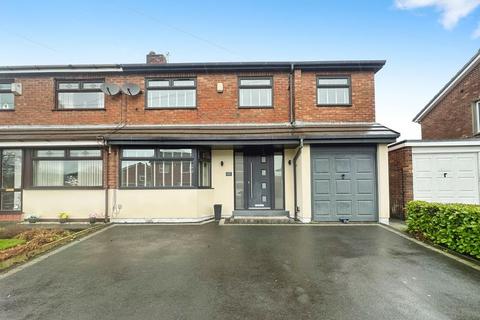 4 bedroom semi-detached house for sale, Bankhouse Road, Bury