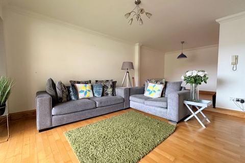 2 bedroom apartment for sale, Lock Approach, Portsmouth PO6